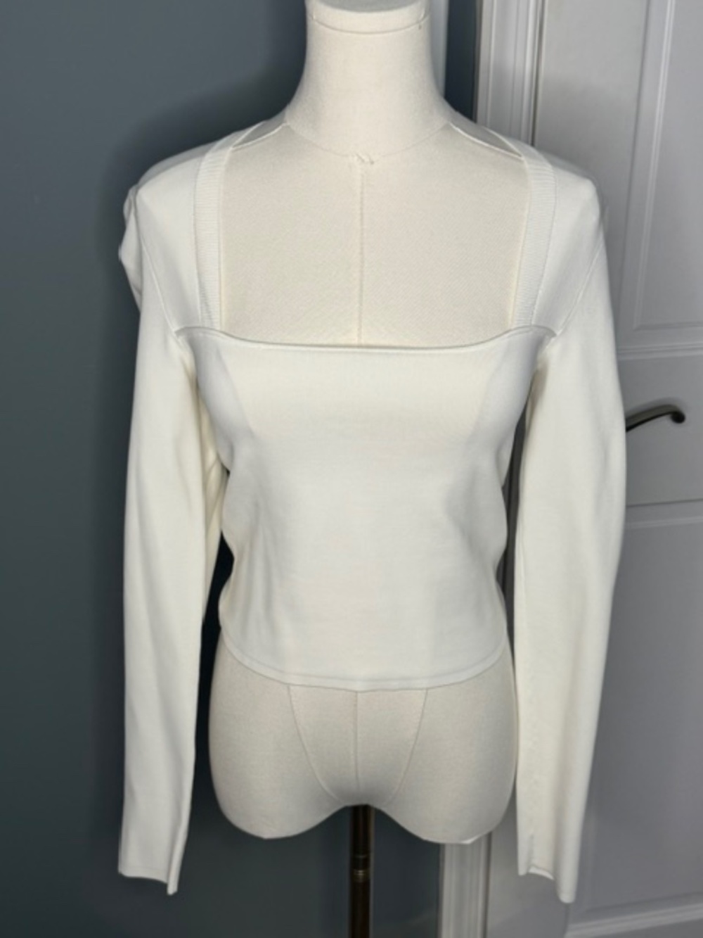 NWT Alice + Olivia Soft White Mesh Yoke Knit Top Size L